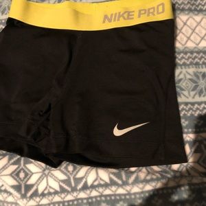 Nike pro